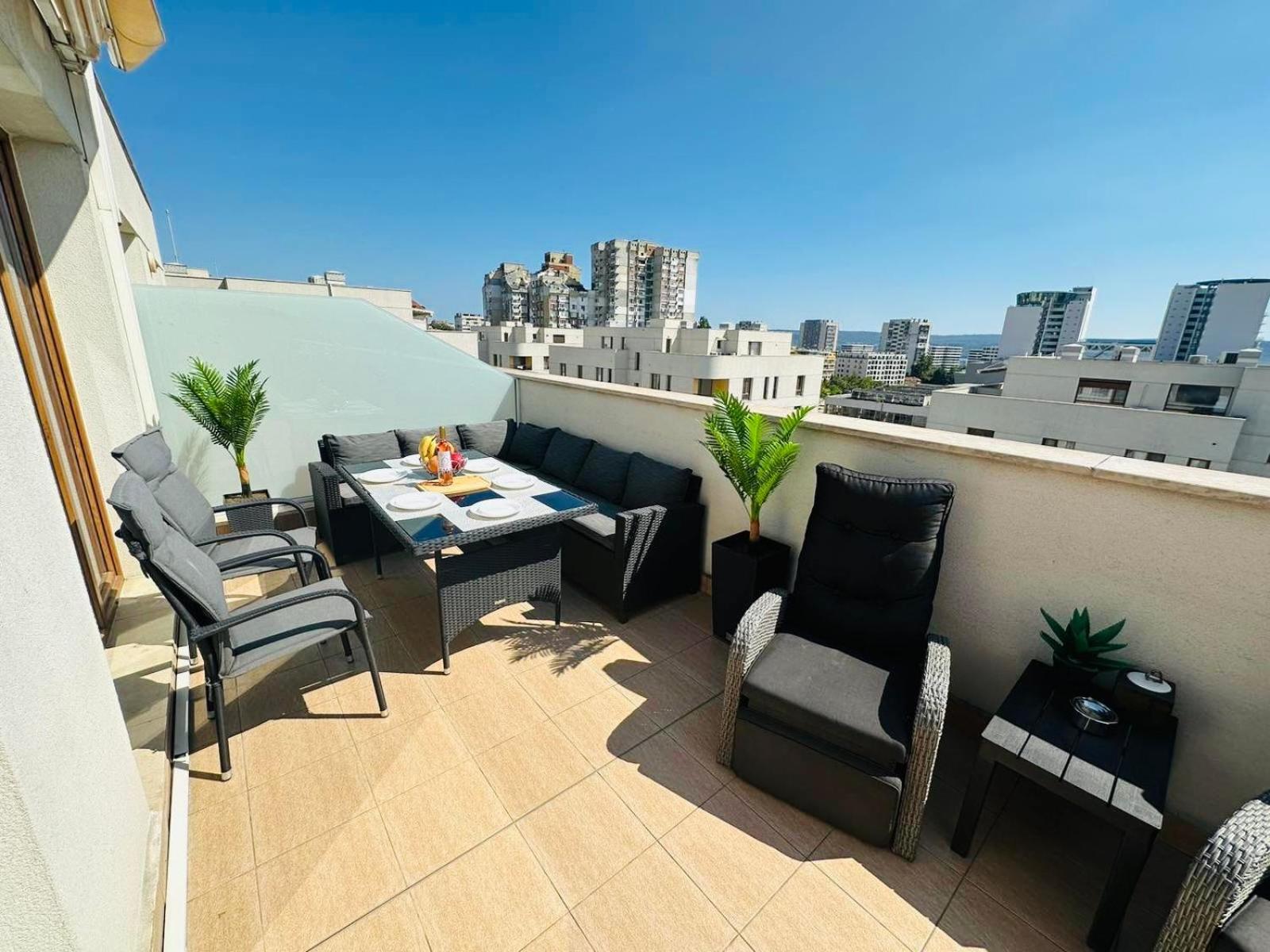 Spacious Prestige Penthouse Varna Exterior foto